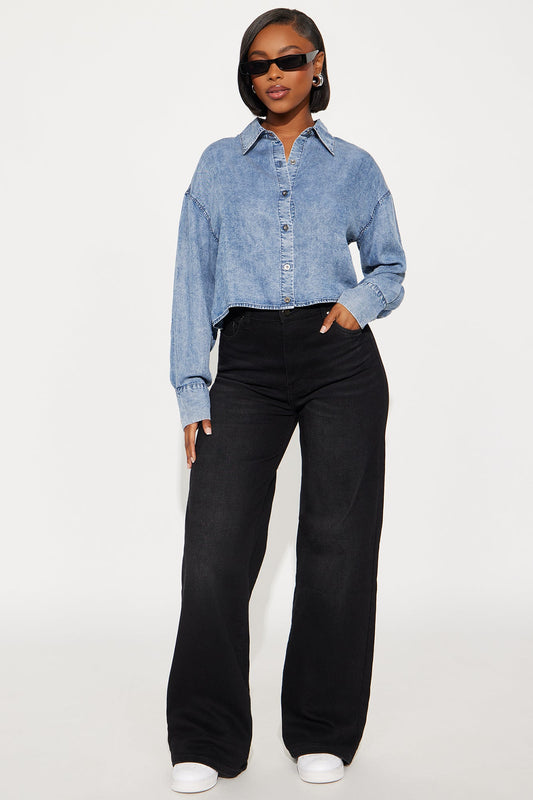 Second Guessing Denim Shirt - Medium Wash