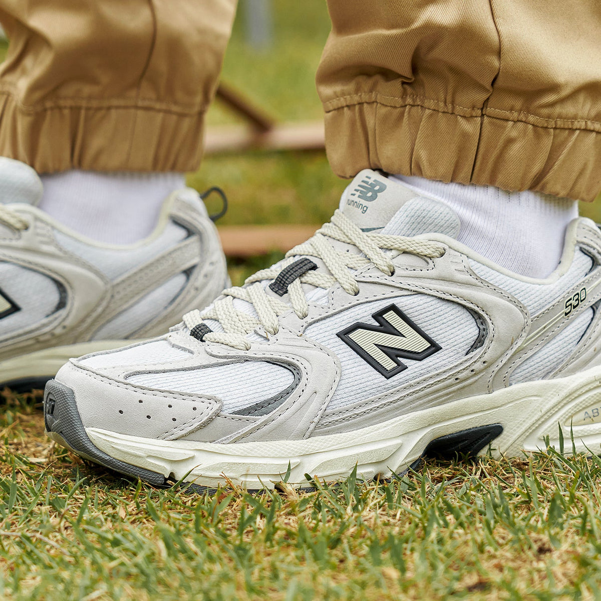 New Balance 530 'Grey White' (MR530DG)