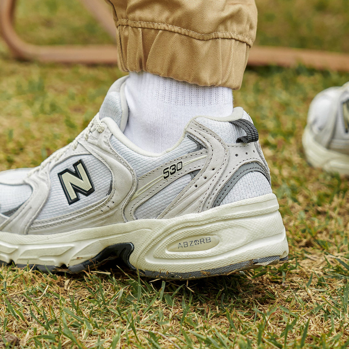 New Balance 530 'Grey White' (MR530DG)